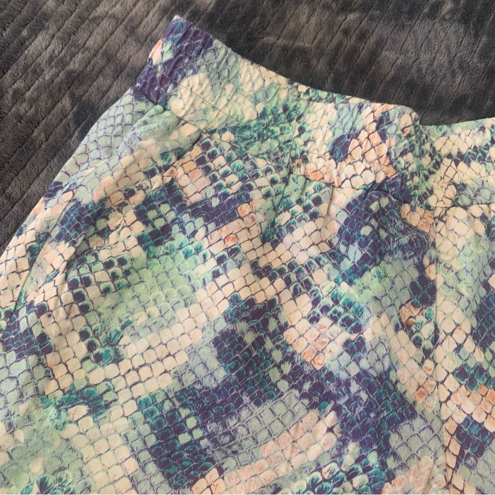 Lavender Brown Pastel Python Snakeskin Print Line… - image 2